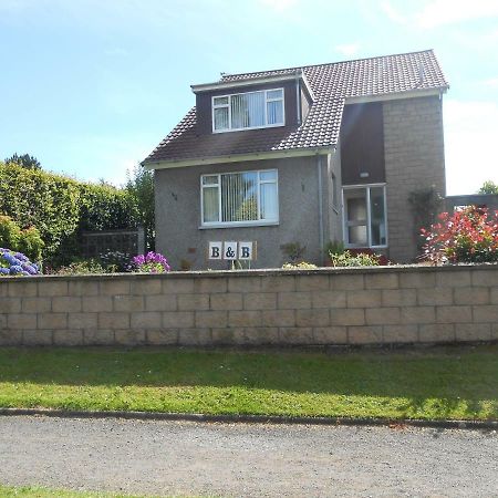 Rose Villa Bed And Breakfast Forfar Exteriör bild