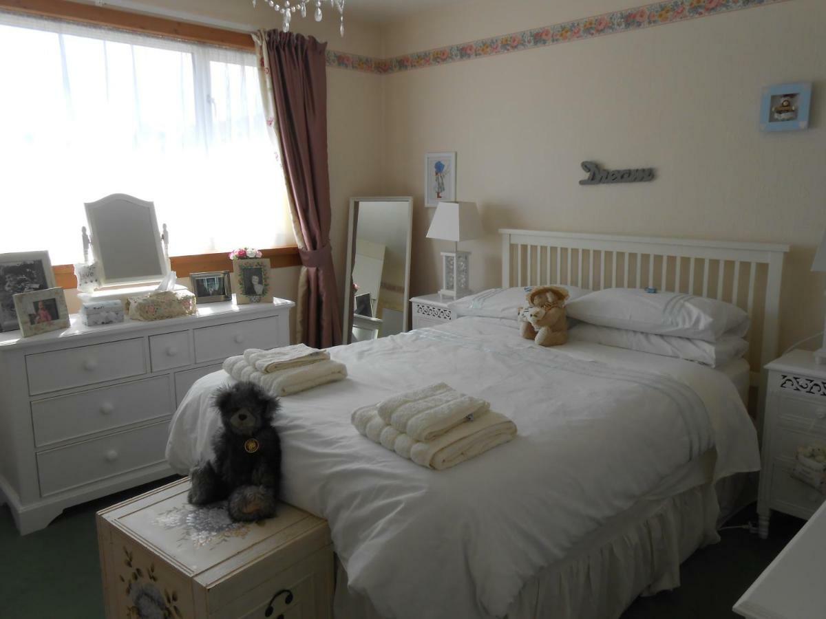 Rose Villa Bed And Breakfast Forfar Exteriör bild