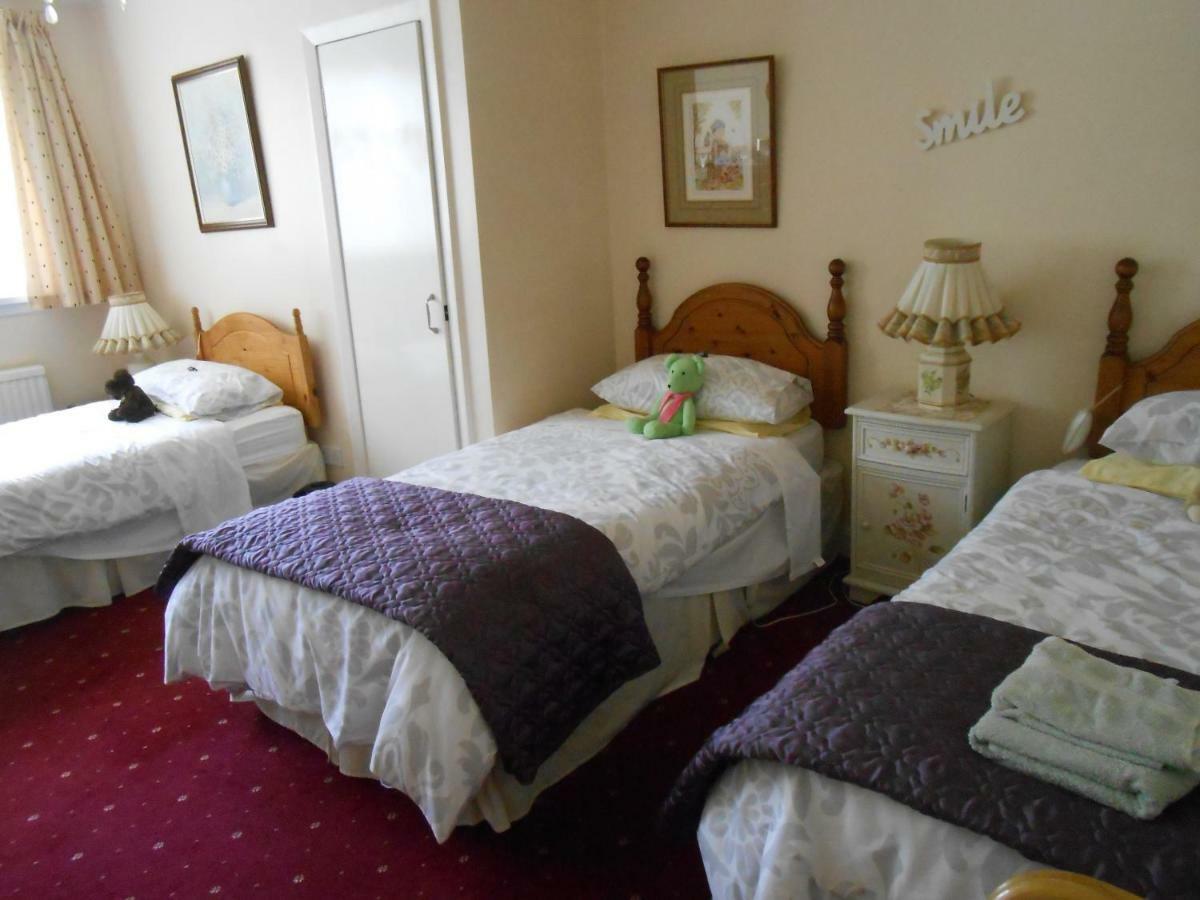 Rose Villa Bed And Breakfast Forfar Exteriör bild