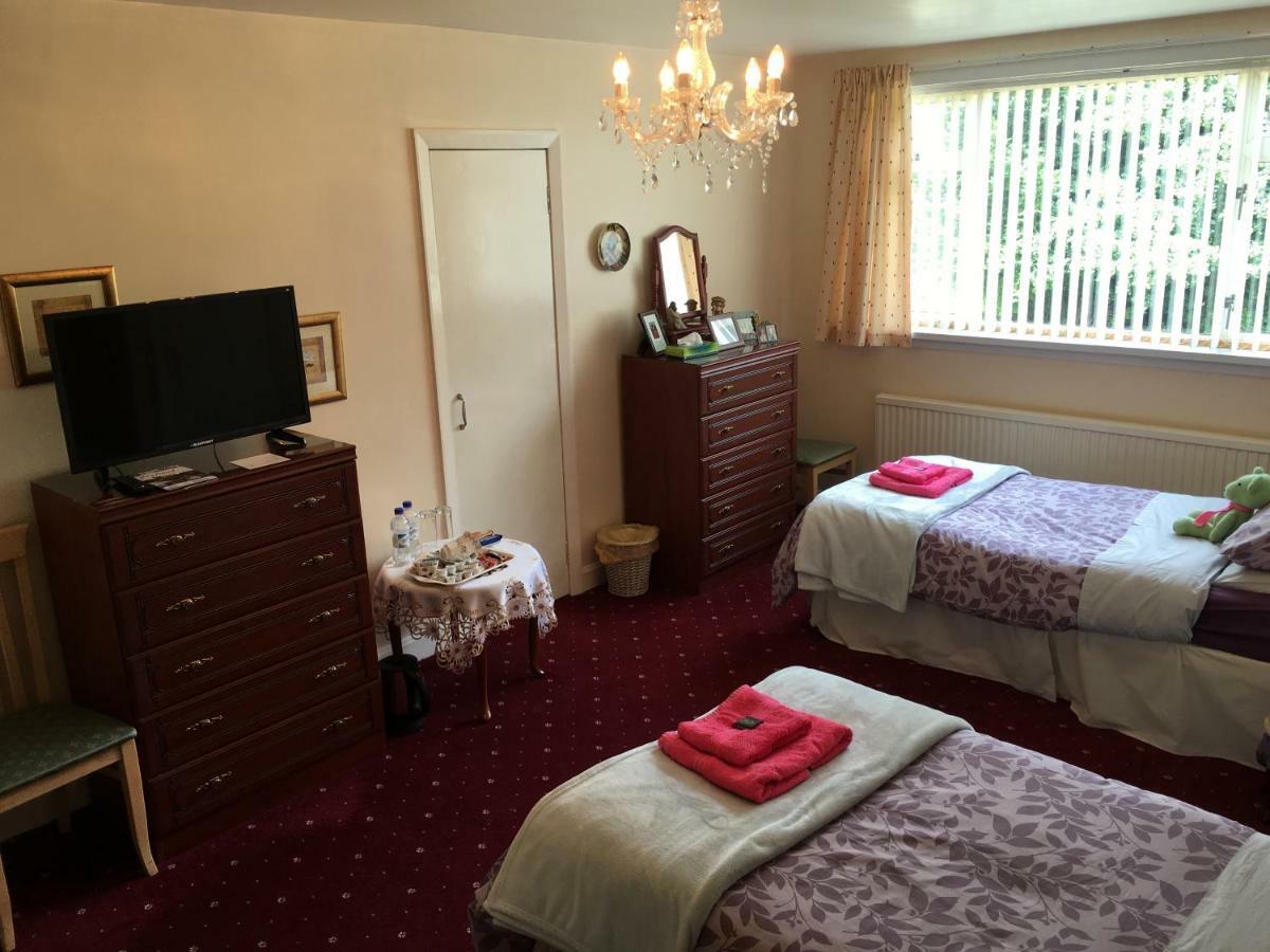 Rose Villa Bed And Breakfast Forfar Exteriör bild