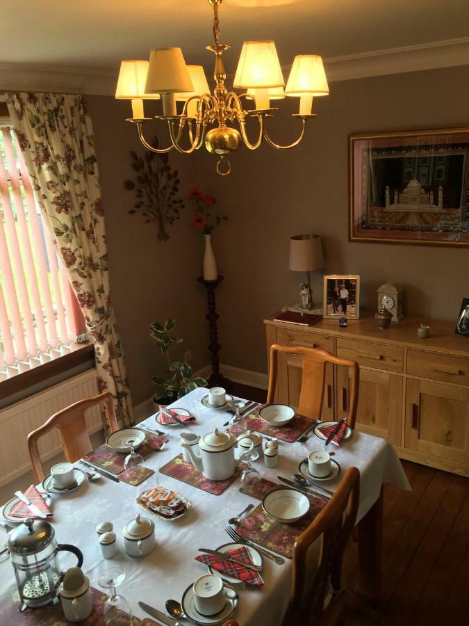 Rose Villa Bed And Breakfast Forfar Exteriör bild