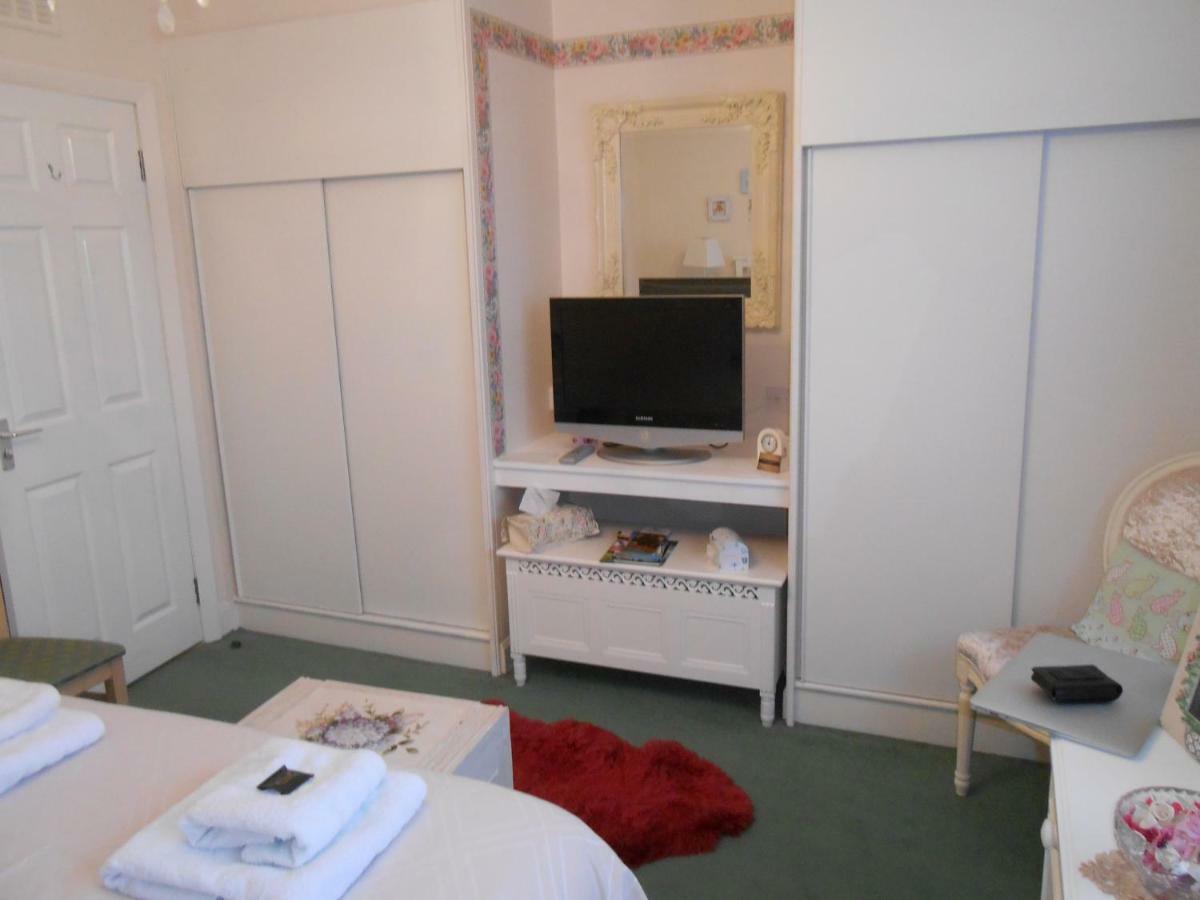 Rose Villa Bed And Breakfast Forfar Exteriör bild